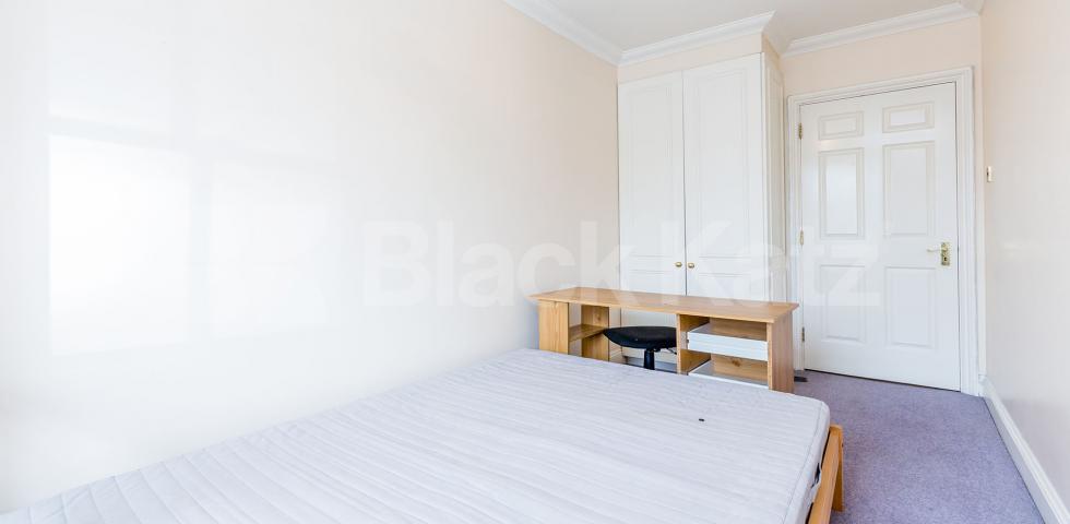 2 BED GOOD FOR 3 SHARERS OF CAMDEN ROAD!, 2 Bedroom, 1 bath, 1 reception Flat			 York Way, CAMDEN BORDERS